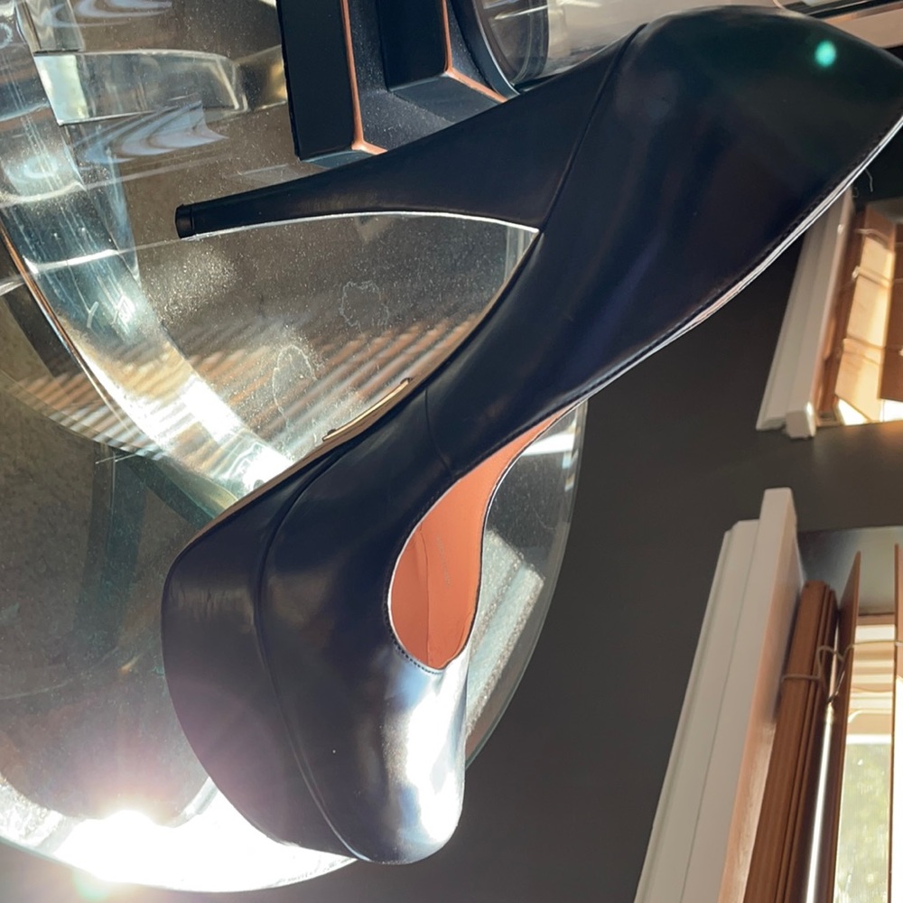High heel, navy color size 39.5